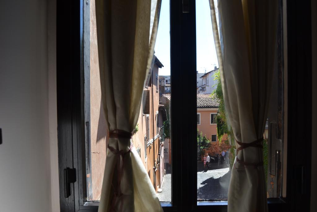 Апартаменты Palazzo Velli Рим Экстерьер фото
